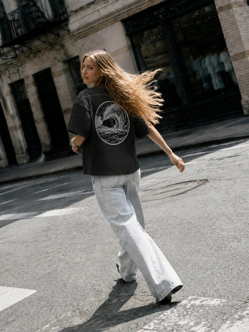Be Still - Oversized T-Shirt